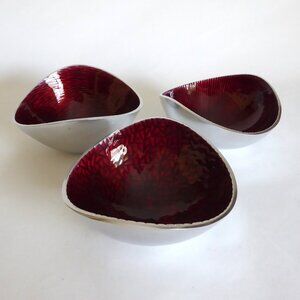 NEW SIMPLE DESIGNZ BRAND HANDCRAFTED SILVER METAL RED ENAMEL SNACK NUT BOWL SET